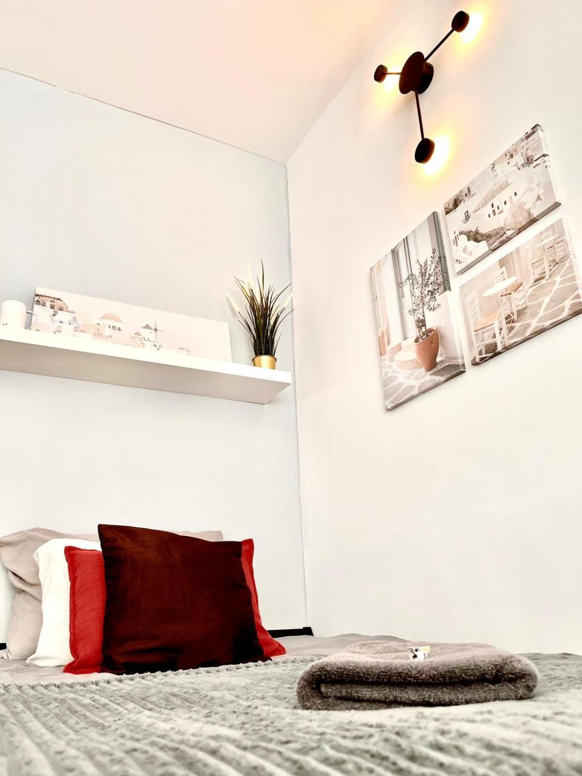 Super 1 Bed Room Condo In Warszawa Center Bagian luar foto