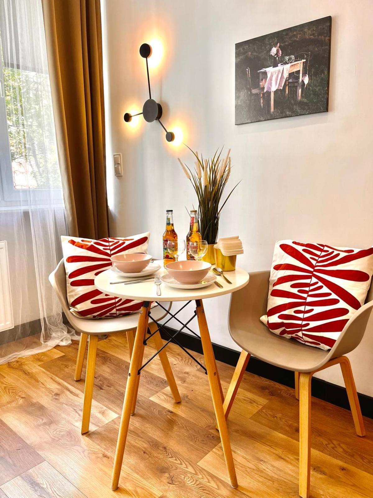 Super 1 Bed Room Condo In Warszawa Center Bagian luar foto